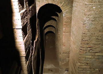 San Callisto CatacombsRome School trip